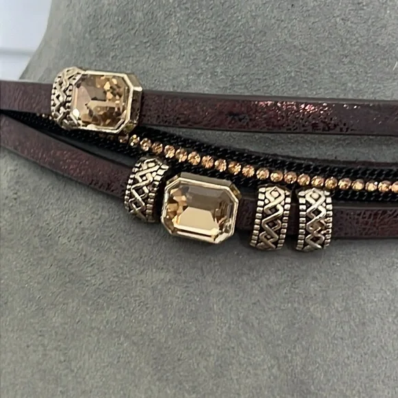 Faux Leather Magnetic Choker Necklace - Picture 2 of 6